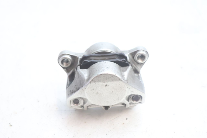 photo de HINTEN BREMSSATTEL YAMAHA YP MAJESTY 125 (2002 - 2006) - Technische Nahaufnahme