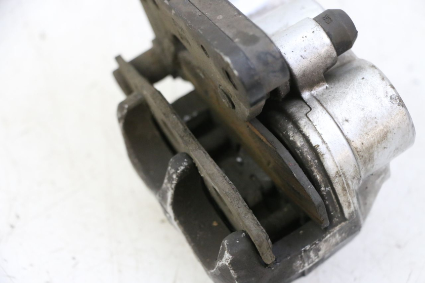 photo de VORDERER BREMSSATTEL KYMCO AGILITY 4T 50 (2018 - 2022) - Alternative Perspektive