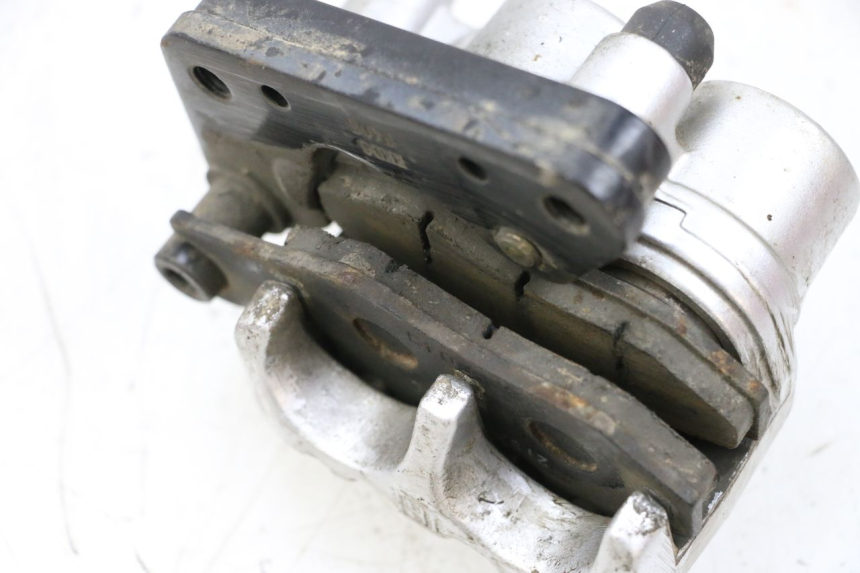 photo de VORDERER BREMSSATTEL KYMCO AGILITY 4T 50 (2018 - 2022) - Alternative Perspektive