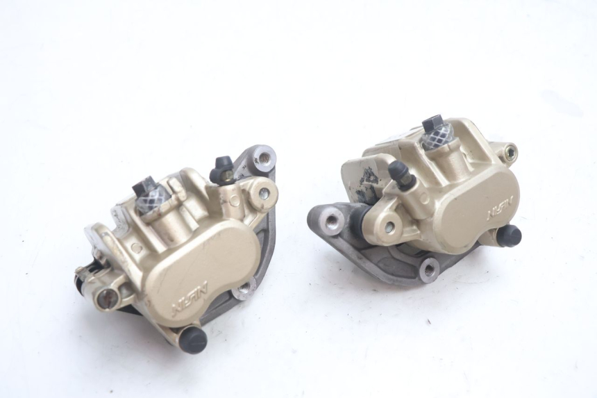 photo de BREMSZANGE VORNE HONDA CB F HORNET 600 (2005 - 2006) - Alternative Perspektive