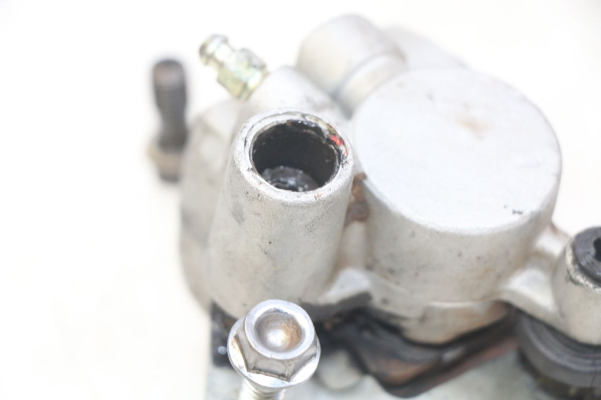 photo de VORDERER BREMSSATTEL HONDA CR 80 (2001 - 2003) - Zoom auf Gebrauchszustand