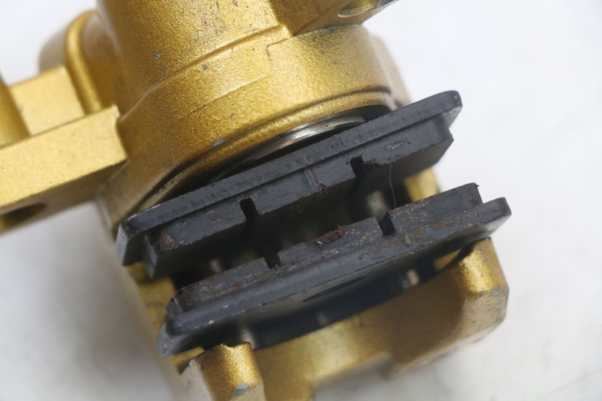 photo de VORDERER BREMSSATTEL LONCIN DIRT BIKE 125 - Details der Befestigungspunkte