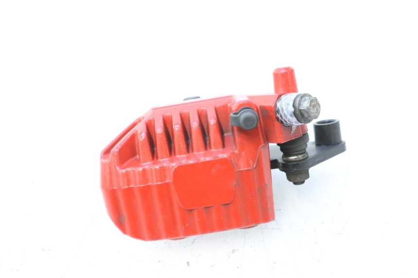photo de BREMSZANGE VORNE JM MOTORS F45i 4T 50 (2020 - 2023) - Zoom auf Gebrauchszustand