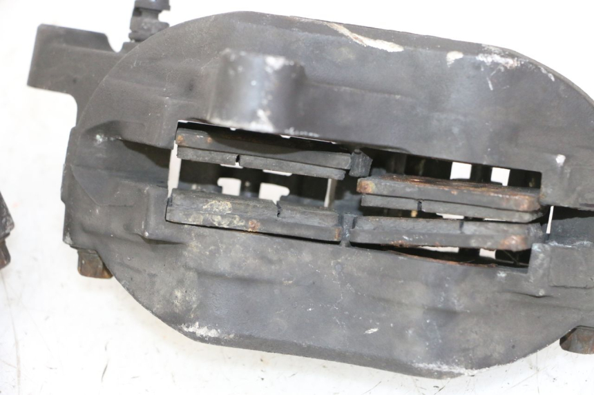 photo de BREMSZANGE VORNE YAMAHA FJR ABS 1300 (2016 - 2020) - Zoom auf Gebrauchszustand