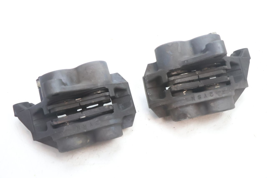 photo de BREMSZANGE VORNE YAMAHA FJR 1300 (2001 - 2005) - Details der Befestigungspunkte