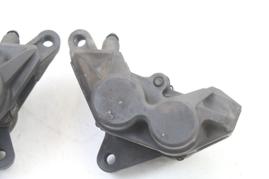 photo de BREMSZANGE VORNE YAMAHA FZ6 FAZER S2 600 (2007 - 2011) - Oberflächenzustand und Material