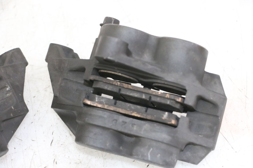 photo de VORDERER BREMSSATTEL YAMAHA FZS FAZER 600 (2001 - 2003) - Alternative Perspektive