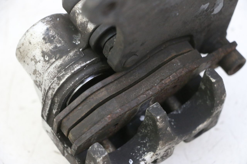 photo de BREMSZANGE VORNE KYMCO GRAND DINK 125 (2002 - 2007) - Alternative Perspektive