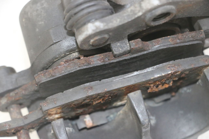 photo de BREMSZANGE VORNE SUZUKI GS GSE 500 (2001 - 2003) - Zoom auf Gebrauchszustand