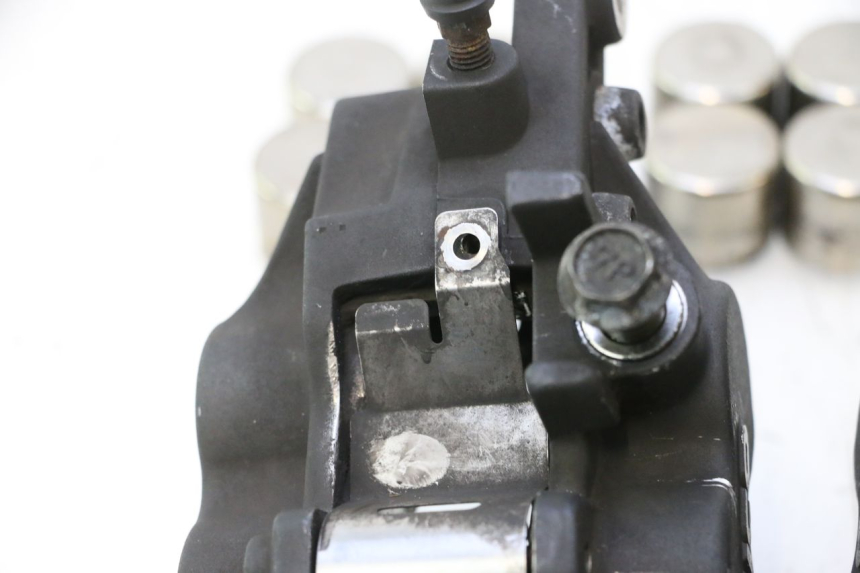 photo de BREMSZANGE VORNE SUZUKI GSF N BANDIT 1200 (2001 - 2005) - Zoom auf Gebrauchszustand