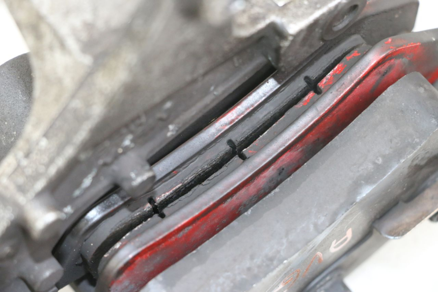 photo de BREMSZANGE VORNE HONDA CBR F 1000 (1993 - 1996) - Zoom auf Gebrauchszustand