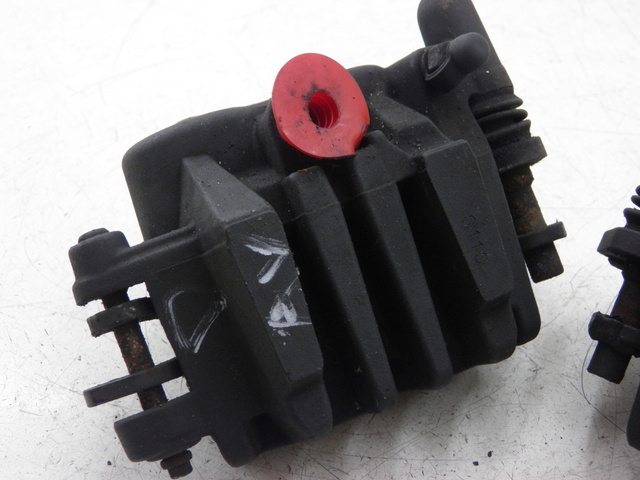 photo de BREMSZANGE VORNE KAWASAKI ER-6 ER6 N 650 (2005 - 2009) - Zoom auf Gebrauchszustand