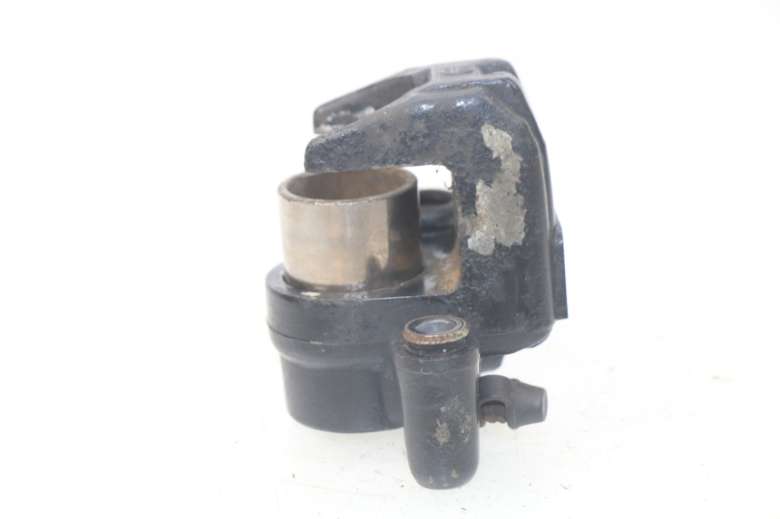 photo de VORDERER BREMSSATTEL PEUGEOT KISBEE 4T 50 (2010 - 2017) - Details der Befestigungspunkte