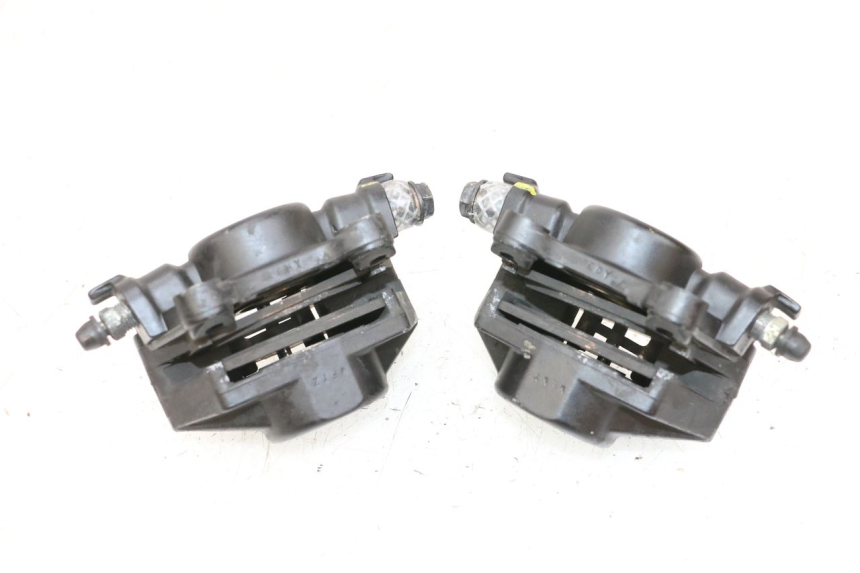 photo de BREMSZANGE VORNE PIAGGIO MP3 HPE 300 (2019 - 2026) - Zoom auf Gebrauchszustand