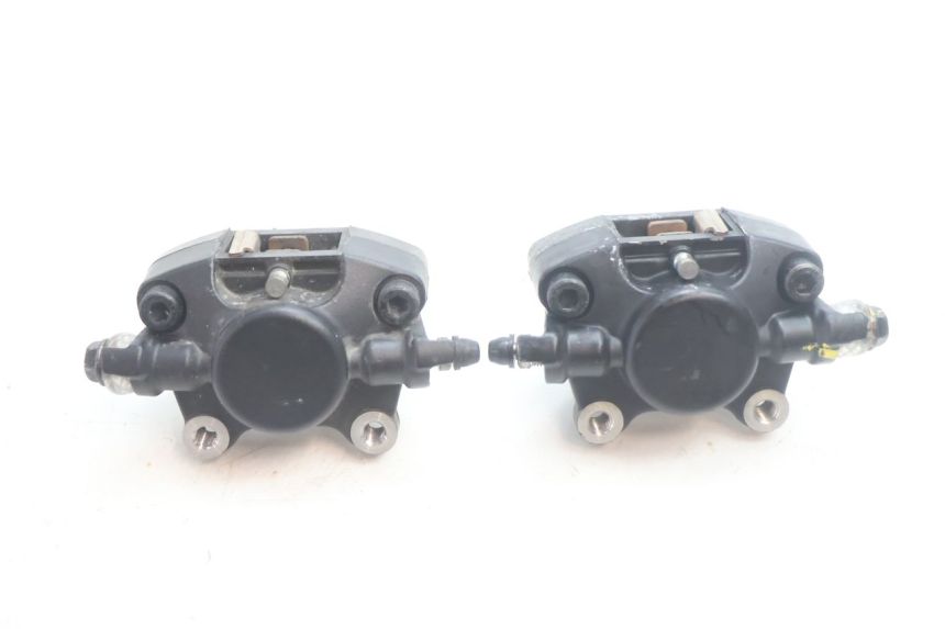 photo de BREMSZANGE VORNE PIAGGIO MP3 HPE 530 (2022 - 2026) - Hauptansicht