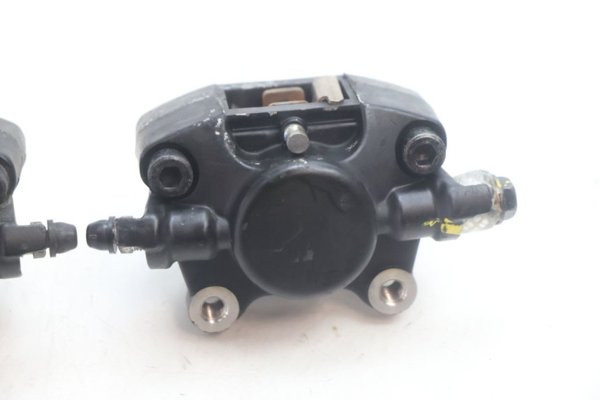 photo de BREMSZANGE VORNE PIAGGIO MP3 HPE 530 (2022 - 2026) - Zoom auf Gebrauchszustand