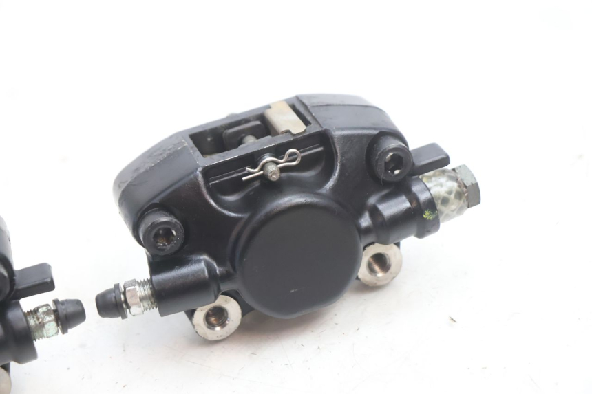 photo de VORDERER BREMSSATTEL PIAGGIO MP3 LT 400 (2007 - 2012) - Zoom auf Gebrauchszustand