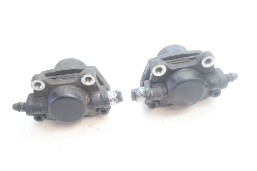 photo de BREMSZANGE VORNE PIAGGIO MP3 500 (2016 - 2018) - Details der Befestigungspunkte
