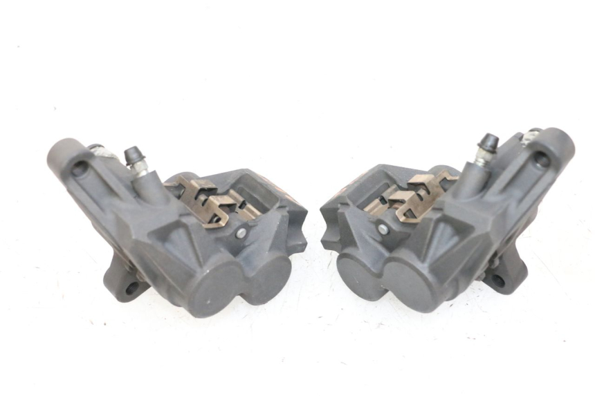 photo de BREMSZANGE VORNE YAMAHA MT-07 MT07 ABS 700 (2018 - 2020) - Details der Befestigungspunkte