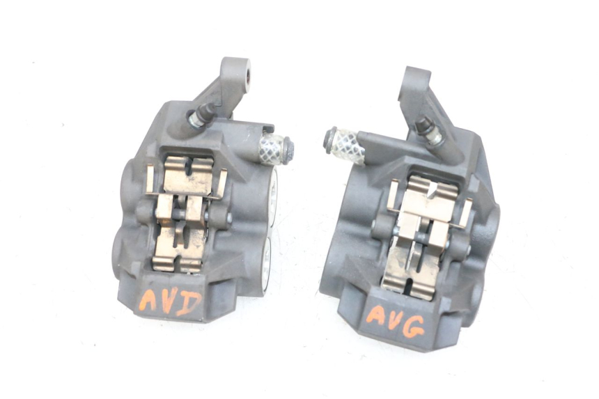 photo de BREMSZANGE VORNE YAMAHA MT-07 MT07 ABS 700 (2018 - 2020) - Oberflächenzustand und Material