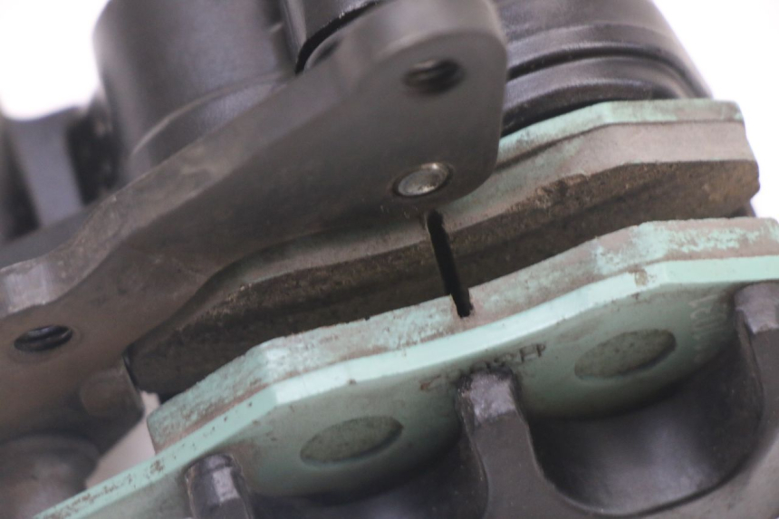 photo de BREMSZANGE VORNE PIAGGIO NRG POWER PUREJET 50 (2018 - 2021) - Oberflächenzustand und Material