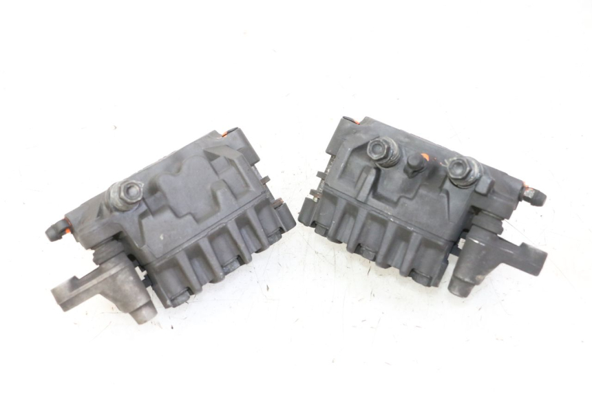 photo de BREMSZANGE VORNE HONDA NTV DEAUVILLE 650 (2001 - 2006) - Details der Befestigungspunkte