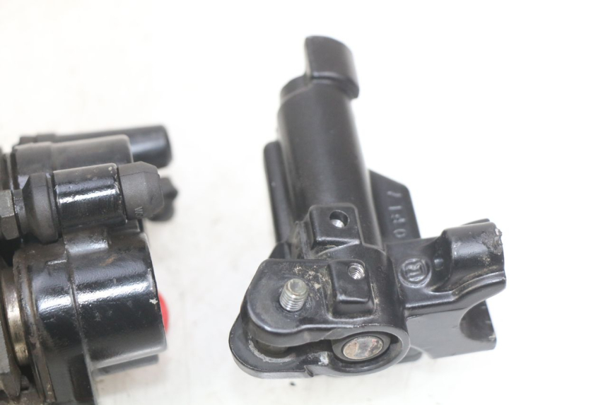 photo de BREMSZANGE VORNE SYM ORBIT III 3 4T 50 (2021 - 2025) - Zoom auf Gebrauchszustand