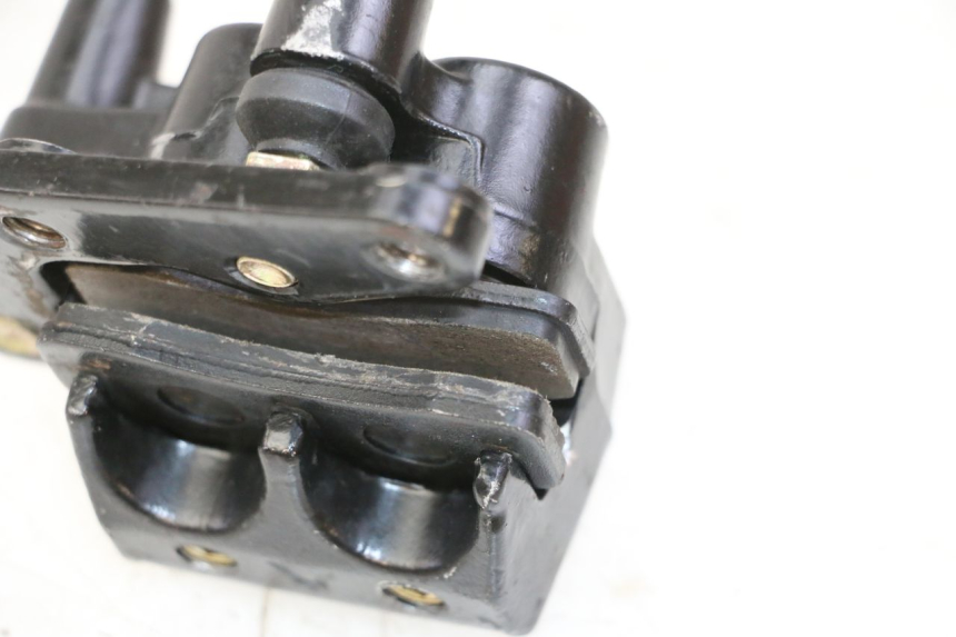 photo de VORDERER BREMSSATTEL APOLLO RFZ 150 - Zoom auf Gebrauchszustand