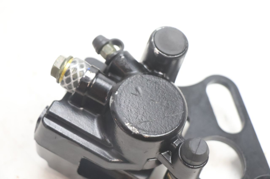 photo de VORDERER BREMSSATTEL APOLLO RFZ 150 - Detailansicht des Bauteils