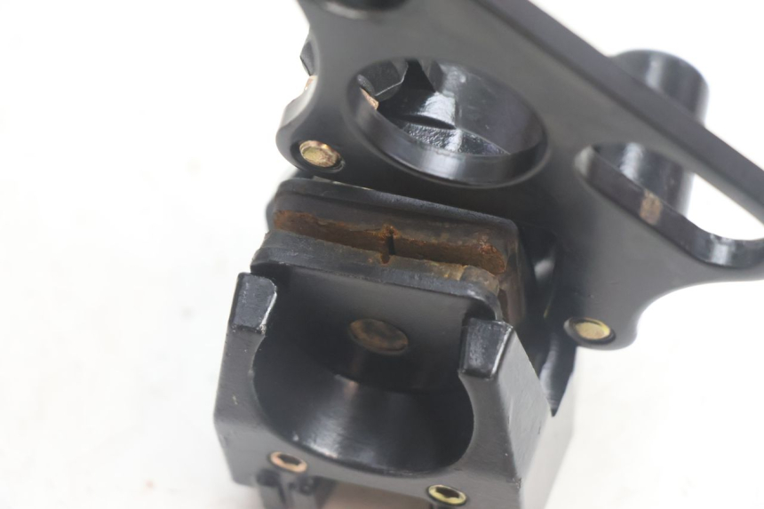 photo de VORDERER BREMSSATTEL APOLLO RFZ 150 - Oberflächenzustand und Material