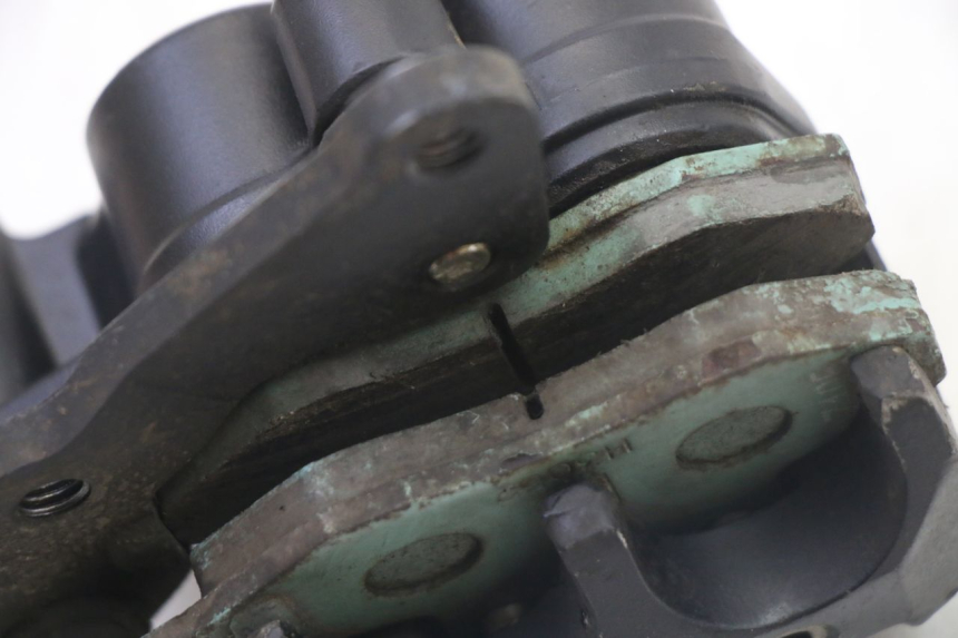 photo de BREMSZANGE VORNE GILERA RUNNER SP 50 (2006 - 2008) - Details der Befestigungspunkte