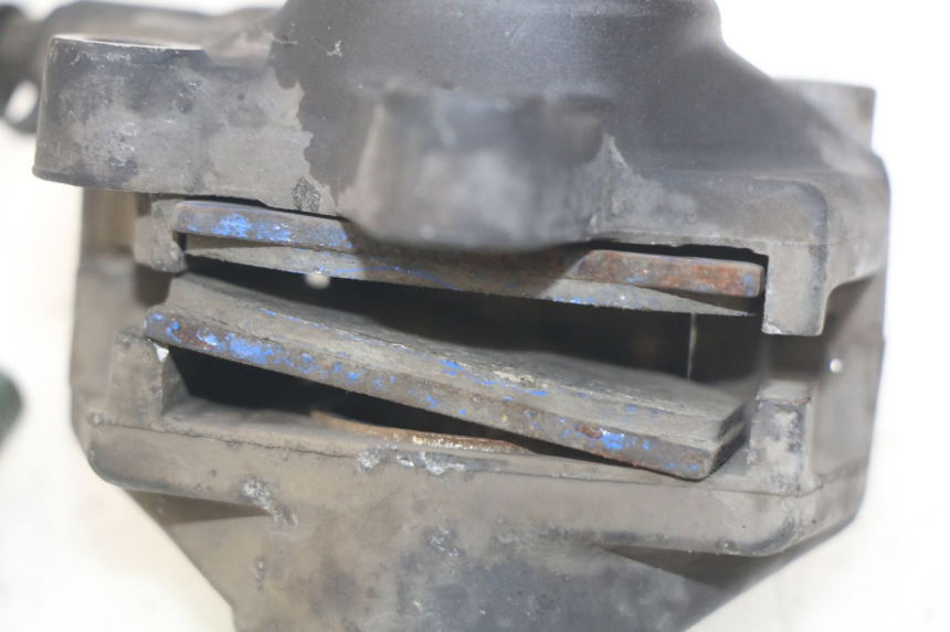 photo de VORDERER BREMSSATTEL APRILIA SCARABEO 100 (2003 - 2012) - Zoom auf Gebrauchszustand