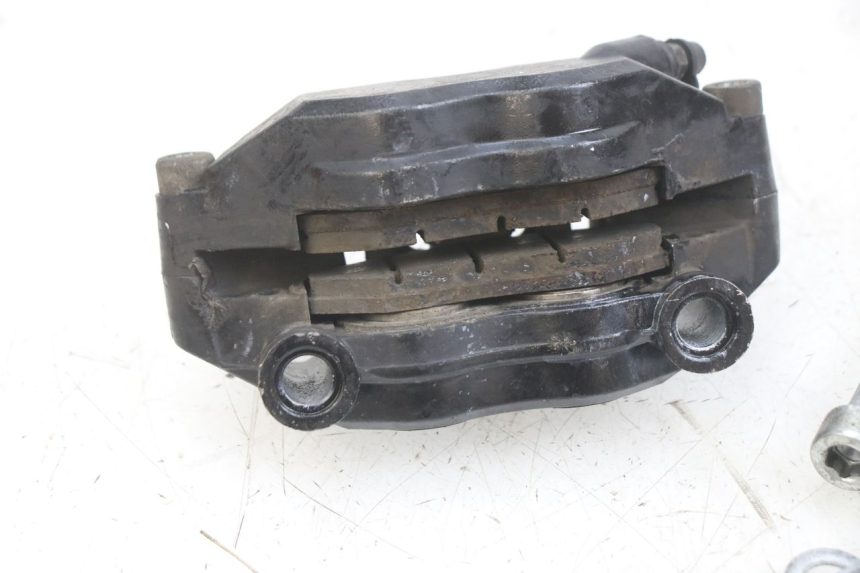 photo de VORDERER BREMSSATTEL PEUGEOT SPEEDFIGHT 4 4T 50 (2015 - 2020) - Zoom auf Gebrauchszustand