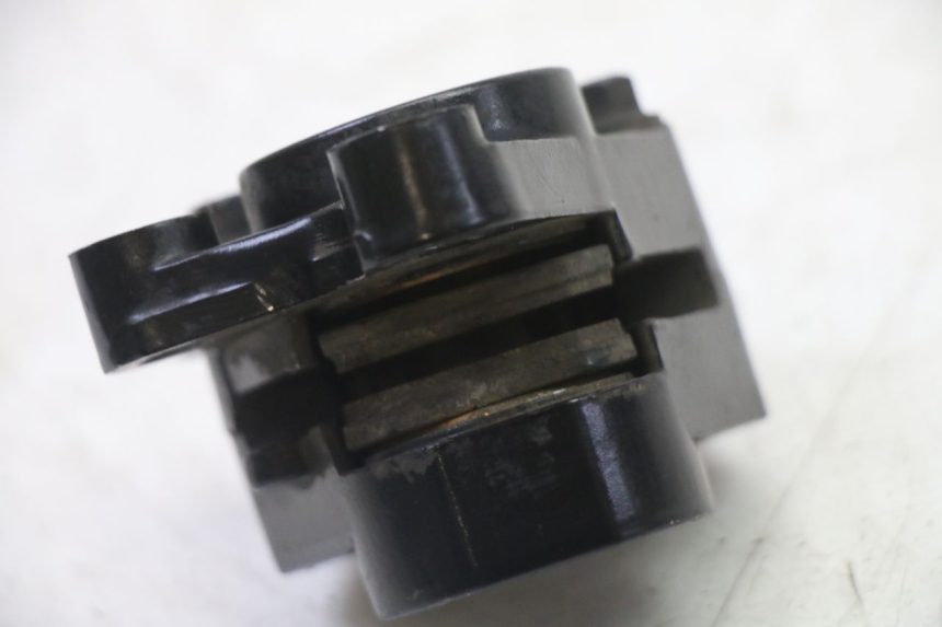 photo de BREMSZANGE VORNE PEUGEOT STREETZONE I NAKED 2T 50 (2018 - 2020) - Details der Befestigungspunkte