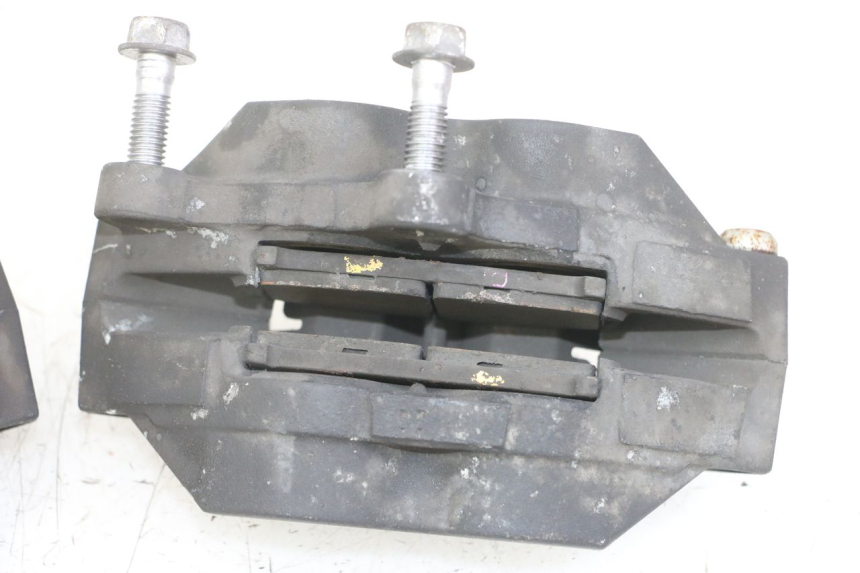 photo de BREMSZANGE VORNE SUZUKI GSX F GSXF 650 (2007 - 2015) - Zoom auf Gebrauchszustand