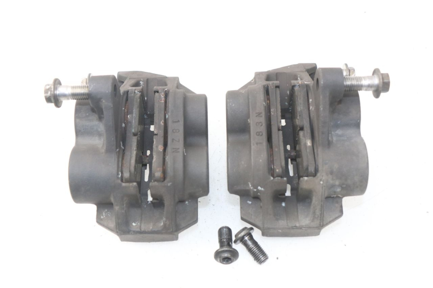 photo de VORDERER BREMSSATTEL YAMAHA TDM ABS 900 (2002 - 2014) - Alternative Perspektive