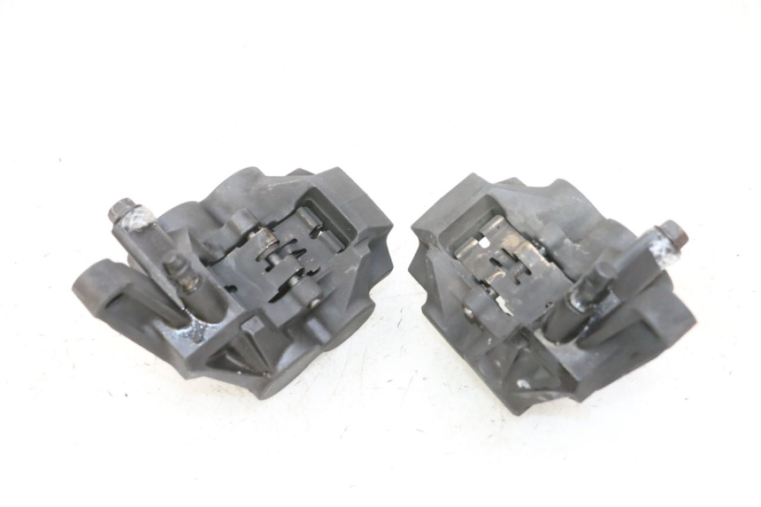 photo de BREMSZANGE VORNE YAMAHA TDM ABS 900 (2002 - 2014) - Zoom auf Gebrauchszustand