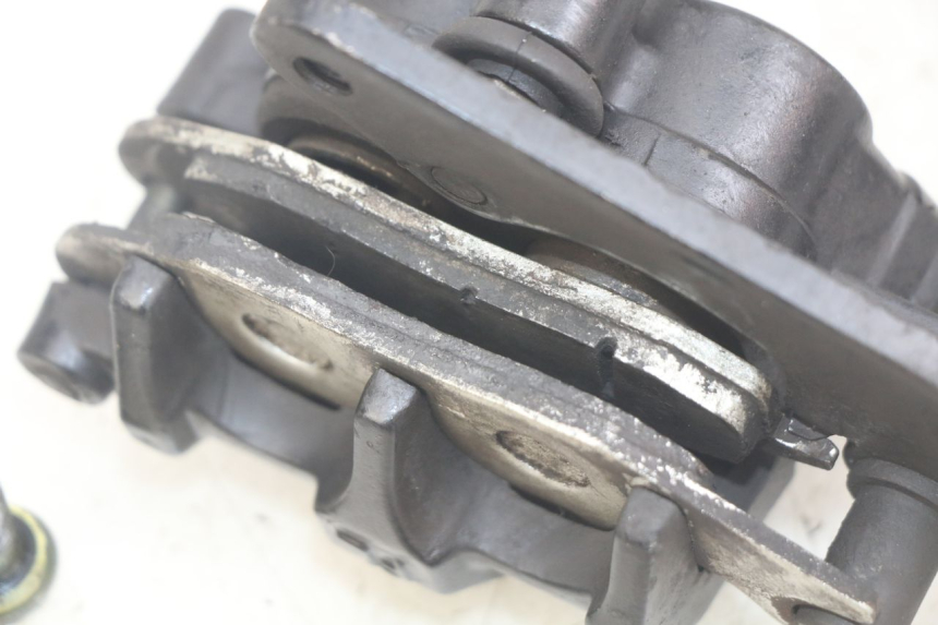 photo de VORDERER BREMSSATTEL MOTRAC URBAN 4T 50 (2016 - 2024) - Zoom auf Gebrauchszustand