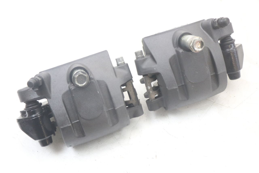 photo de VORDERER BREMSSATTEL KAWASAKI VERSYS ABS 650 (2015 - 2018) - Oberflächenzustand und Material