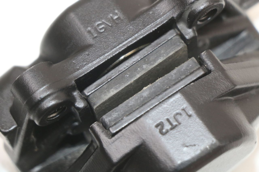 photo de BREMSZANGE VORNE PIAGGIO VESPA PRIMAVERA 4T 50 (2021 - 2024) - Details der Befestigungspunkte