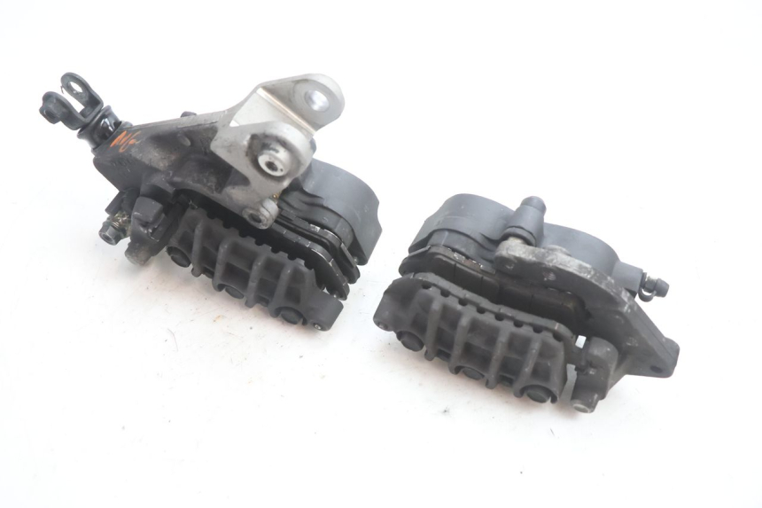 photo de BREMSZANGE VORNE HONDA VFR FI RC46 800 (1998 - 2001) - Weitere Ansicht des Artikels