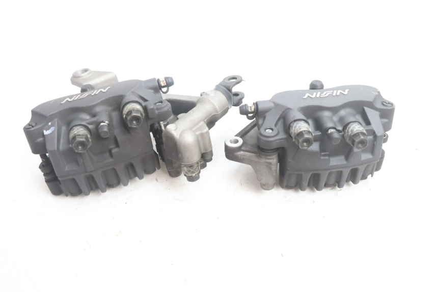 photo de BREMSZANGE VORNE HONDA VFR FI RC46 800 (1998 - 2001) - Details der Befestigungspunkte