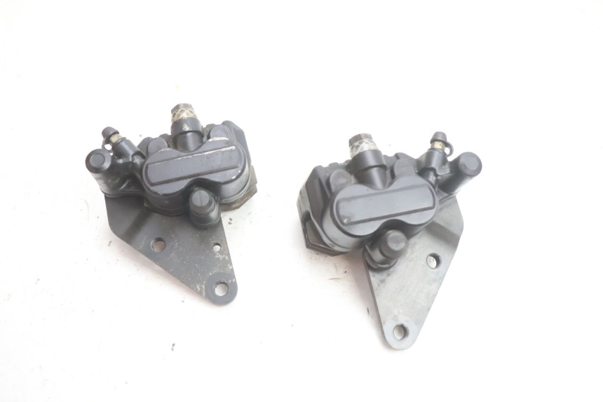 photo de VORDERER BREMSSATTEL PIAGGIO X9 EVOLUTION 125 (2003 - 2007) - Detailansicht des Bauteils