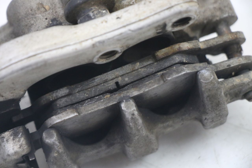 photo de BREMSZANGE VORNE YAMAHA YZ-F YZF 250 (2007 - 2013) - Details der Befestigungspunkte