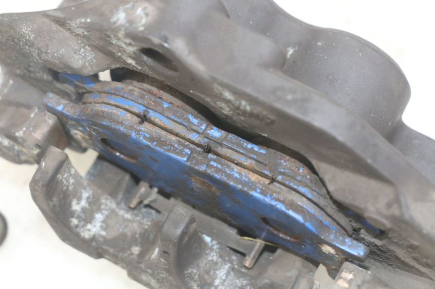 photo de VORDERER BREMSSATTEL YAMAHA YP MAJESTY 400 (2004 - 2008) - Technische Nahaufnahme