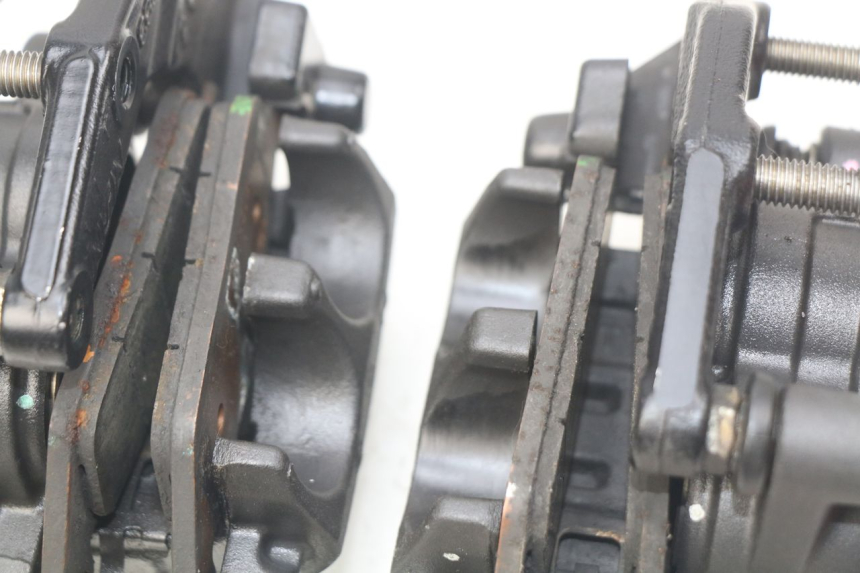 photo de VORDERER BREMSSATTEL KAWASAKI Z 650 (2016 - 2019) - Detailansicht des Bauteils