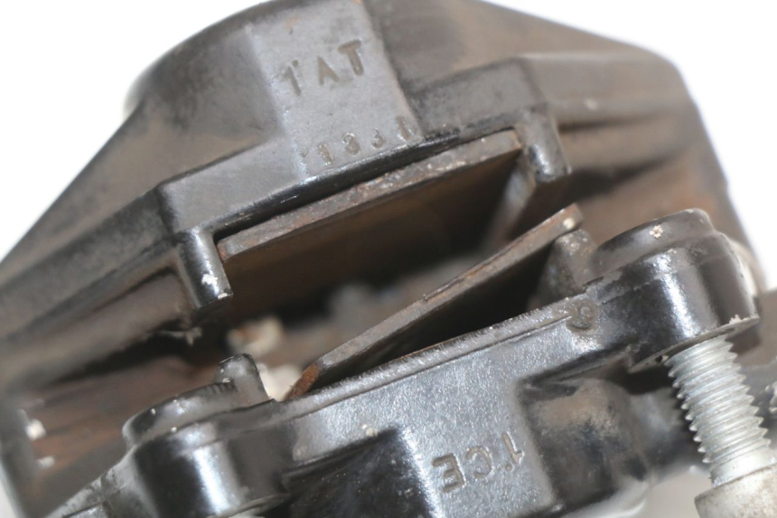 photo de VORDERER BREMSSATTEL PIAGGIO ZIP 2T 50 (2009 - 2019) - Details der Befestigungspunkte