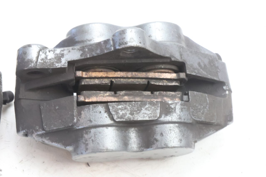 photo de BREMSZANGE VORNE KAWASAKI ZZR 600 (1995 - 2004) - Oberflächenzustand und Material