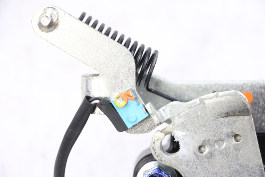 photo de BREMSZANGE ROLL LOCK PIAGGIO MP3 HPE 300 (2019 - 2026) - Kennzeichnungen und Originalreferenzen