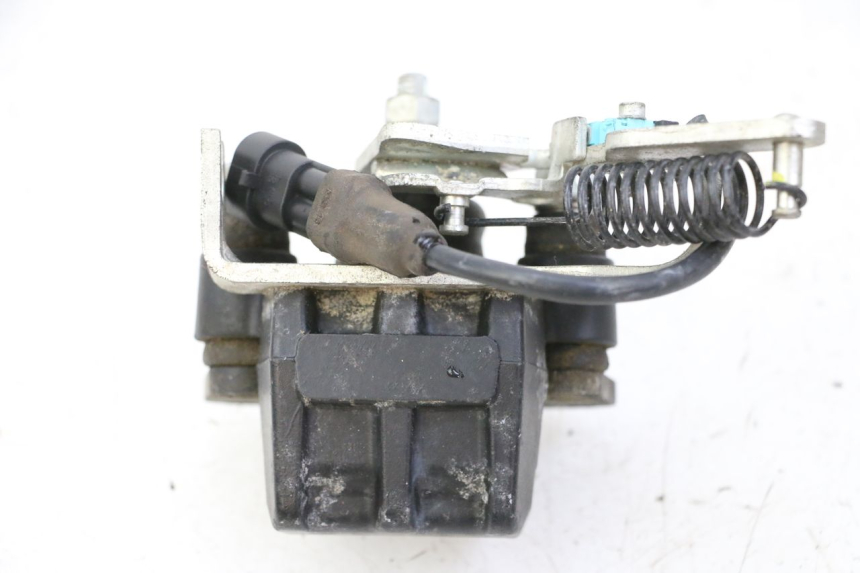 photo de BREMSSATTEL ROLL LOCK PIAGGIO MP3 500 (2014 - 2017) - Details der Befestigungspunkte
